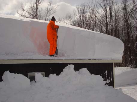 photo toit maison tempête de neige