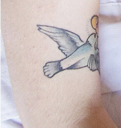 tatoo de Beatrice Martin bras gauche